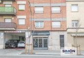 67m² commercial premises for sale in Manresa, in the area of the Escodines, Carrer Pont de Vilomara photo