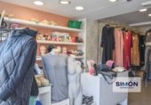 67m² commercial premises for sale in Manresa, in the area of the Escodines, Carrer Pont de Vilomara photo