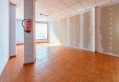 Local comercial en venta con 130m² en Mula, Calle Boticas foto