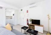657m² hotel for sale in Málaga, in the area of The Fluff photo