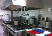 1400m² restaurant for sale in Alcorcón, Calle de los Ebanistas photo