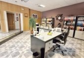 110m² commercial premises for sale in Bembibre, Calle Comendador Saldaña photo