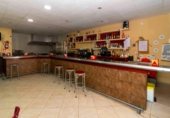 153m² bar for sale in Badajoz, in the area of San Roque, Calle Manzano photo