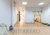 129m² commercial premises for sale in Gandía, Paseo de las Germanías photo