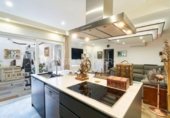 Edificio en venta con 168m² en Torremolinos foto