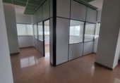 Oficina en alquiler con 94m² en Sevilla, en la zona de Parque Alcosa foto