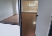 Oficina en alquiler con 94m² en Sevilla, en la zona de Parque Alcosa foto