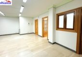 91m² bureau pour vente à Ávila photo