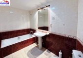 91m² bureau pour vente à Ávila photo