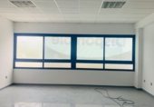 Oficina en alquiler con 50m² en Dos Hermanas foto