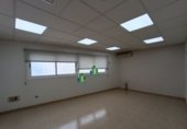 174m² bureaux pour vente à Albacete, dans le quartier de Industrie photo