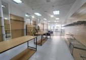Local comercial en alquiler con 140m² en Logroño foto