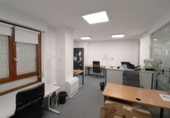 Oficina en venta con 337m² en Vitoria, en la zona de San Martín foto
