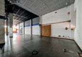 Local comercial
en lloguer
amb 297m² a Loja foto