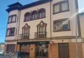 699m² cafeteria for sale in Grado, Calle Jove y Valdés photo