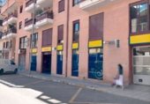 140m² commercial premises for sale in Orihuela photo