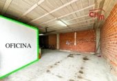 Local comercial en venta con 105m² en Ramales de la Victoria, Barrio La Quintana foto