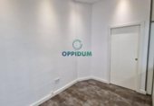 66m² locaux commerciaux pour vente à A Coruña, photo