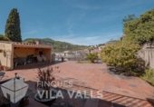 485m² building for sale in Sant Feliu de Codines, Carrer del Doctor Antoni Reig photo