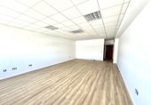 Oficina en alquiler con 75m² en Dos Hermanas, en la zona de Fuente del Rey, Poligono la isla foto