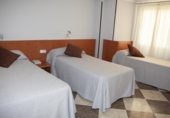Hotel en venta con 1103m² en Torrevieja, Calle San José foto