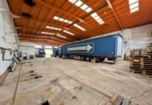 800m² warehouse industrial for sale in Loja photo