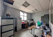 800m² warehouse industrial for sale in Loja photo