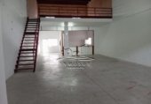 300m² entrepôt pour vente à Lucena, photo