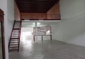 300m² entrepôt pour vente à Lucena, photo