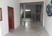 300m² entrepôt pour vente à Lucena, photo