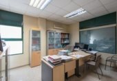 Oficina en venta con 183m² en Burjasot, Calle Guzmán El Bueno foto