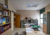 Oficina en venta con 183m² en Burjasot, Calle Guzmán El Bueno foto