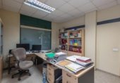 Oficina en venta con 183m² en Burjasot, Calle Guzmán El Bueno foto