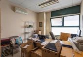 Oficina en venta con 183m² en Burjasot, Calle Guzmán El Bueno foto