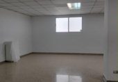 213m² commercial premises for sale in Paterna, Calle Antonio Machado photo