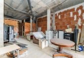 Local comercial en venta con 240m² en Puebla de Vallbona foto