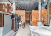 Local comercial en venta con 240m² en Puebla de Vallbona foto