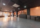 452m² commercial premises for sale in Paterna, Calle San Juan Bosco photo