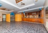 452m² commercial premises for sale in Paterna, Calle San Juan Bosco photo