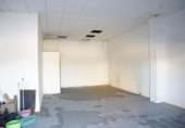 75m² commercial premises for sale in Deltebre, Carrer Sant Lluís photo