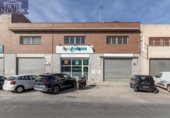 212m² warehouse industrial for sale in Peligros, Calle Loja photo