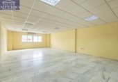 212m² warehouse industrial for sale in Peligros, Calle Loja photo