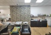 Peluqueria en venta con 160m² en Málaga, en la zona de Industrial Alcalde Diaz Zafra, Calle Alcalde Antonio Verdejo foto