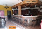 Local comercial en venta con 258m² en Valdepeñas foto