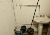 99m² commercial premises for sale in Tarrasa photo