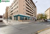 231m² commercial premises for sale in Granada, in the area of Campus, Avenida Ilustración photo