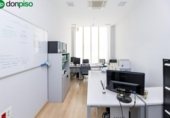 231m² commercial premises for sale in Granada, in the area of Campus, Avenida Ilustración photo
