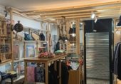 Local comercial
en traspàs
amb 62m² a l'Hospitalet de Llobregat, a la zona de Sant Josep, Carrer d'Enric Prat de la Riba 0 foto