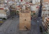 146m² commercial premises for sale in Torrente, Calle San Cristóbal photo