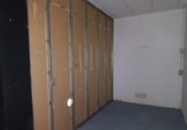 135m² commercial premises for sale in Paterna, Travesía Ingeniero Castell photo